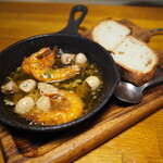 cafe&dining carpe diem - えびのアヒージョ