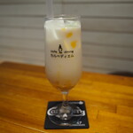 cafe&dining carpe diem - マンゴーラッシー