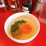 ラーメン千乃介 - スキヤキ生たまご