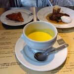 レストラン アルティザン（restaurant Artisan） - コーンスープ、朝ステーキ、クロワッサン
