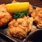 わいわい居酒屋 はなや - カラーゲ！やさしー味やん！この唐揚げ好っきゃ！