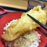 Nadaifuji Soba - ミニ鶏天丼。サクふわ。天つゆの染みたご飯が美味い