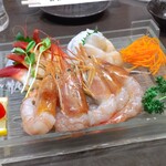 個室居酒屋 稚内漁港×稚内牧場 - ★★コース 3900円 お刺身3点盛りで甘エビ ホタテ ホッキ貝で イマイチ。