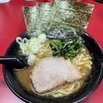 藤澤家 - 料理写真:並ラーメン
麺硬め