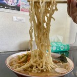 らー麺　Do・Ni・Bo - ビロビロ太麺をリフトUP⤴️