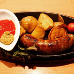 旬鮮 福 - 自家製ソーセージ鉄板焼