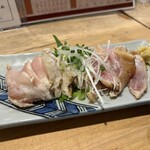 Sakagura Hatsumago - 赤鶏のたたき