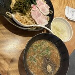 Noukou Niboshi Soba Menshou Hamaboshi - 濃厚煮干しつけ麺　玉ねぎ