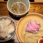 Mochi daya - つけ汁一種全部入りつけ麺（1,440円）