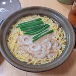 鍋焼きラーメン千秋 - 鍋焼きラーメン「大」。