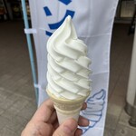 富士山高原いでぼく - 料理写真:牧場のソフトクリーム