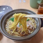 鍋焼きラーメン千秋 - 麺リフト。