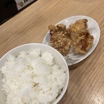 とりの助 - 白ご飯唐揚げセット429円