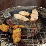 Shichirin Yakiniku Anan Ebina ten - トントロを七輪で焼く
