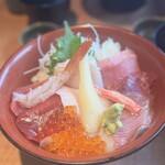 鮮味楽 - 海鮮丼¥2,475
