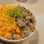 燃えよ麺助 - そぼろ溢れる