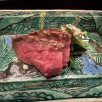 多仁本 - 常陸牛の炭焼き。なんて滑らかで美味しいヒレでしょう。椎茸と片栗の和え物も微妙。