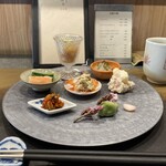 Torishina - ランチの前菜