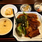 中華料理福禄 - 日替わり 角煮丼