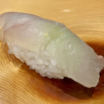 寿し処恵 - ヒラメ　昆布締め