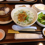 飲茶 はるのそら - お粥のセット 春菊と鶏肉