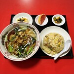 中国家庭料理大連 - 炒飯×豚肉麺のランチセット