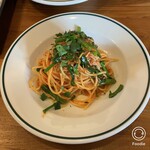 Kaikoma kitchen - しらすと菜の花のトマトパスタ