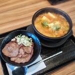 カルビ丼とスン豆腐専門店 韓丼 - 海鮮スン豆腐　ねぎ塩牛タン丼