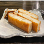 Shokudou Kina - 人気メニューのハトシ！長崎の郷土料理でわかりやすく言うと海老パンです！
