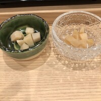 鮨 黒舟 - 塩ガリと甘酢ガリ2種　欲張り