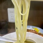 ヌードル＆スパイスカレー 今日の1番 - 特にお気にの麺リフト♪