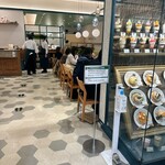 ミルク&パフェ よつ葉ホワイトコージ - 店内