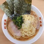 横浜ラーメン 町田家 - 