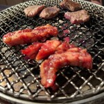 函館焼肉ホルモン市場 愛 - 