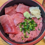 大和水産 - 【2024/4】ネギトロと中トロ丼(シャリ小)