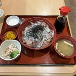 Joyfull - 釜揚げしらす丼 1045円