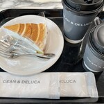 DEAN & DELUCA - 