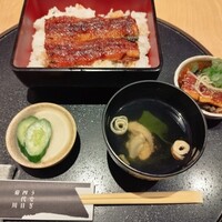 うなぎ四代目菊川 東京駅黒塀横丁店 - 