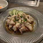 焼肉&手打ち冷麺 二郎 - ミノ湯引きポン酢