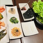 koreAn diNing GOMAmura - 