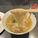 Japanese Soba Noodles 蔦 - 麺は自家製細麺ストレート