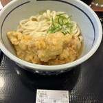 Oniyamma - ▪️冷とり天ぶっかけうどん(並)¥520
                      　※温かいうどんも冷たいうどんも
                      　　基本的に同じ価格です