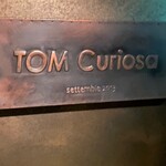 TOM Curiosa - 