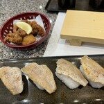 海鮮グルメ寿司 楽半 - ノドグロ炙り