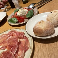 オービカ モッツァレラバー 横浜店 - 