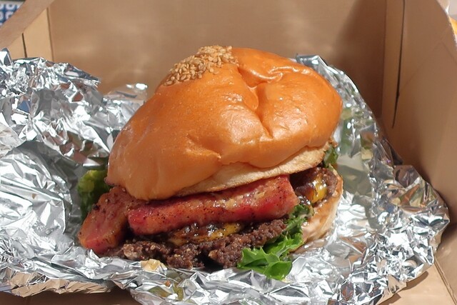 King's Code Hamburger （キングス コード ハンバーガー） - 南森町