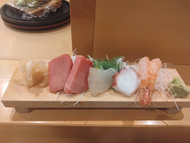 福島市の隠れた名店 おけさ寿司（オケサズシ） &ndash; 曽根田で本格寿司体験