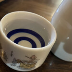 焼きもの家 慶 - 酒は銘柄に拘らないと言う拘りがある^_^。燗して不味い清酒はまず無い。