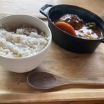 DINING呉音 - Staub鍋で煮込んだハンバーグランチ（デミグラスソース）