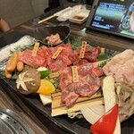 焼肉 但馬屋 - 